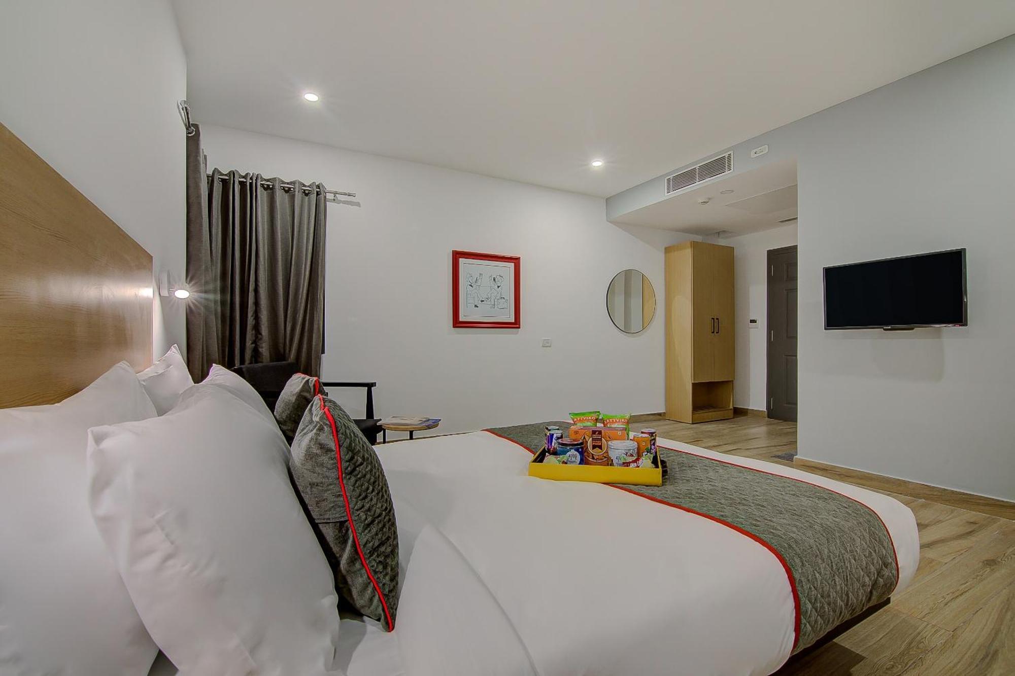 Townhouse Global Wings Hotels Near Sri Amruth Chithra Mandira Bangalore Dış mekan fotoğraf